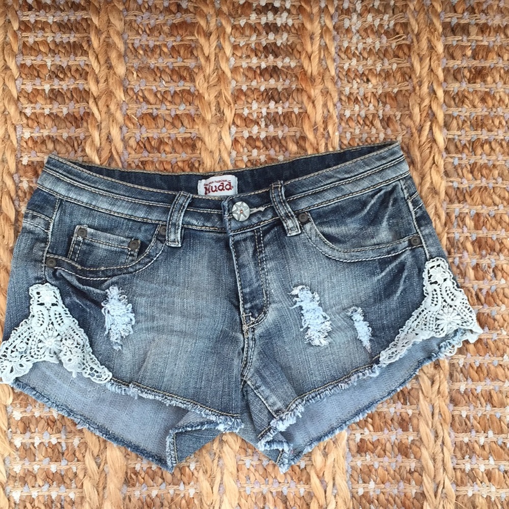 Jean shorts with Lace